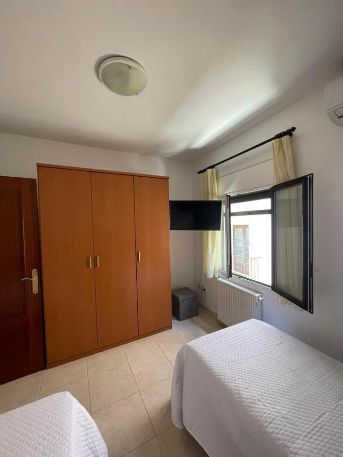 Apartament La Cova Пералада Экстерьер фото